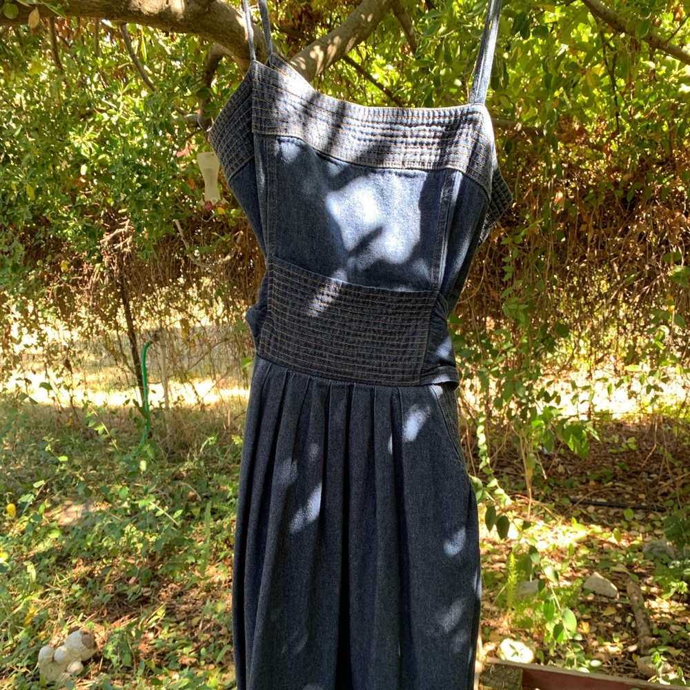 Perfect denim dress for petite hourglass figure